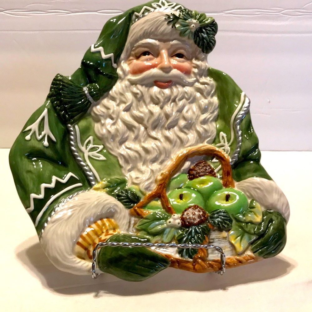 2009 retired Fitz and Floyd Winter Garden Santa canapé plate
